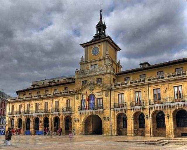 Albergue Turistico La Peregrina Oviedo Buitenkant foto