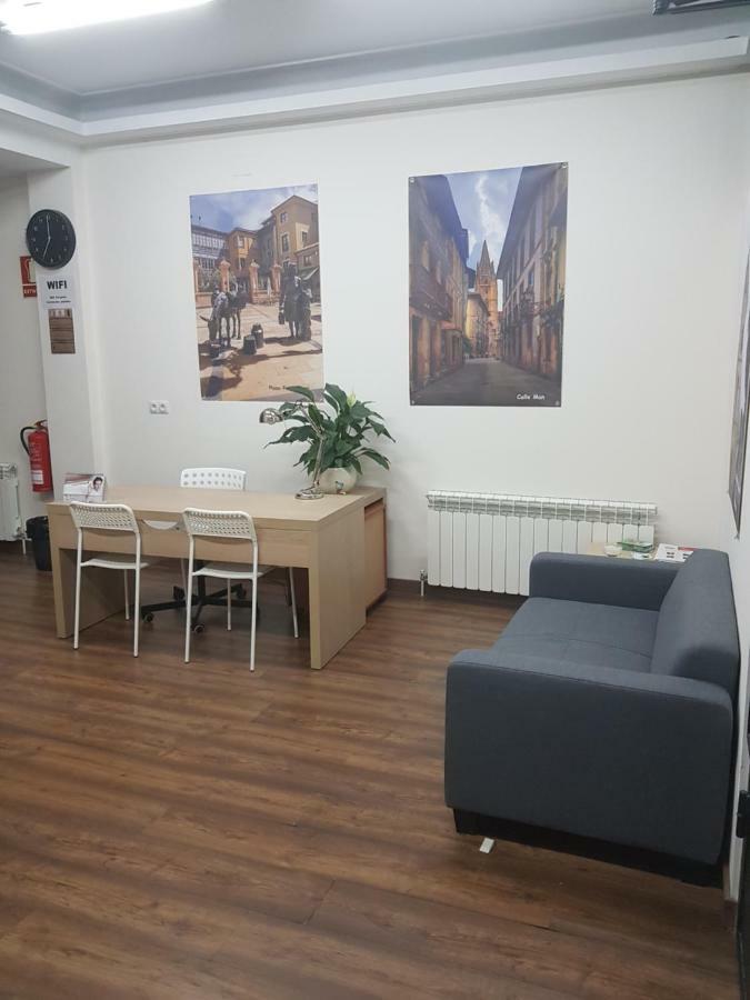 Albergue Turistico La Peregrina Oviedo Buitenkant foto