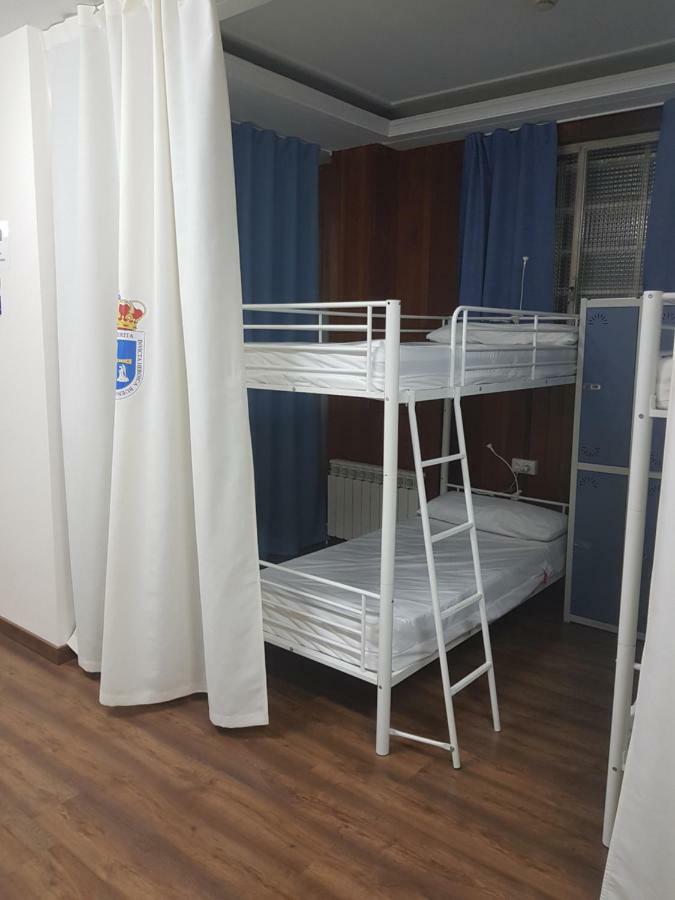 Albergue Turistico La Peregrina Oviedo Buitenkant foto